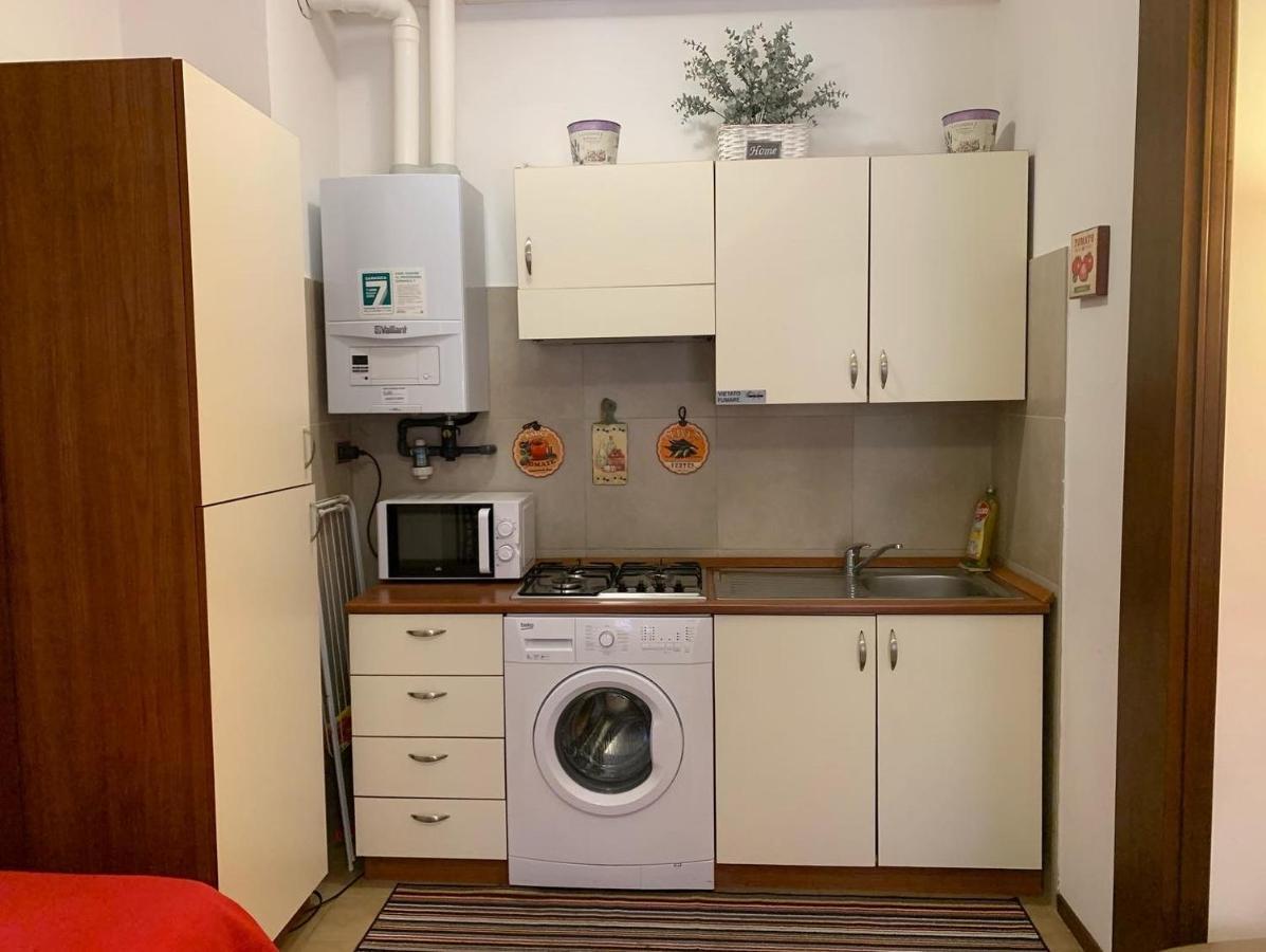 Appartamento Affitti Brevi Verona Colors/G.B. Rossi Friendly Luaran gambar